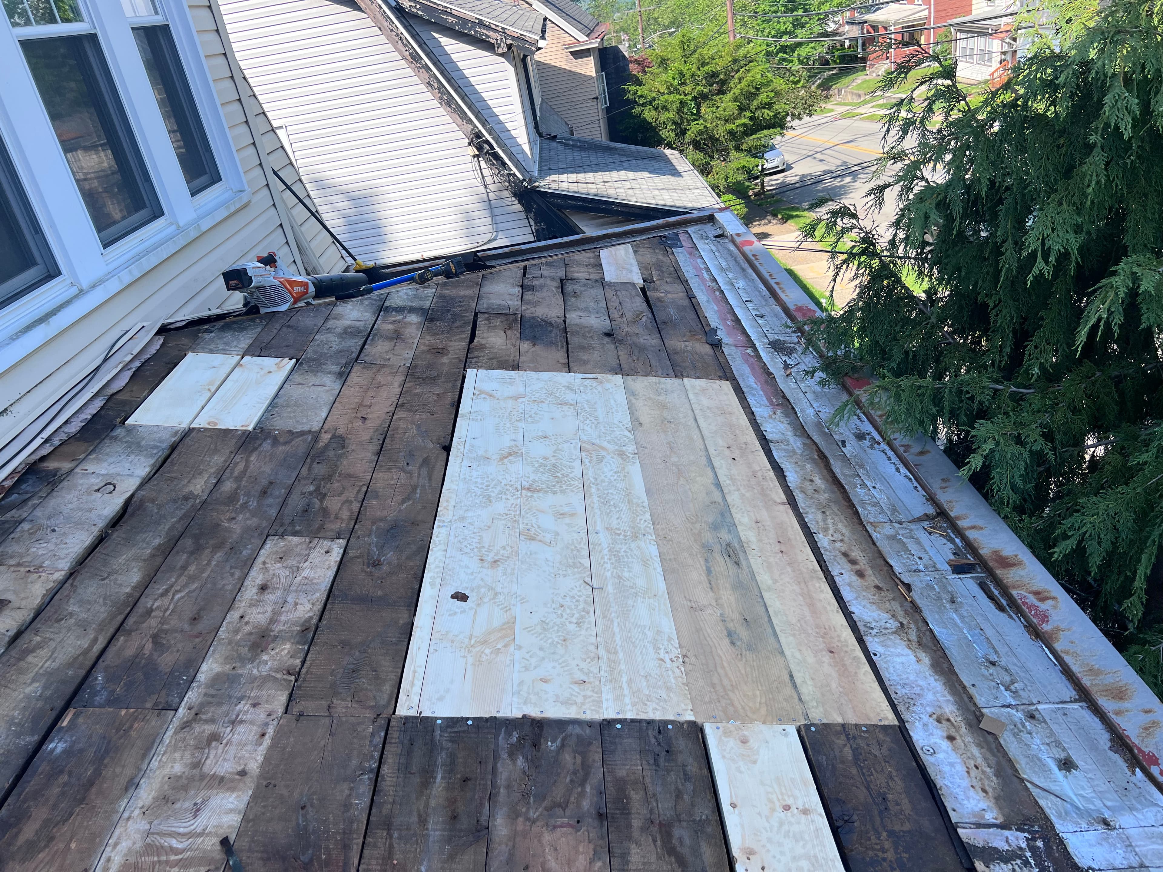 Porch roof modernization in progress 3